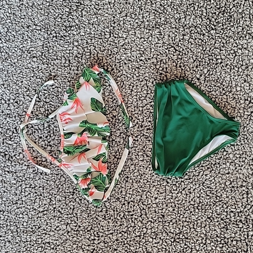 Girls 2 Piece Tropical Swim Suit Green Pink Size 6-7